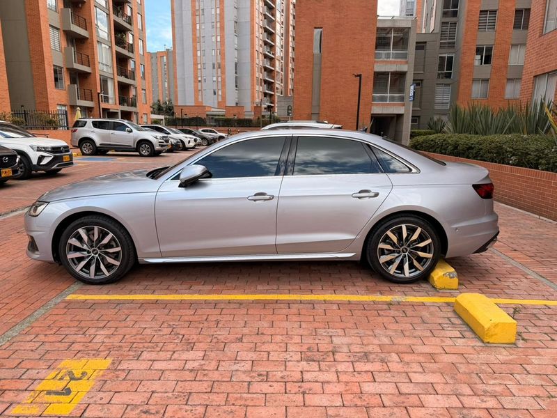 Audi A4 40 TFSI One Edition - imagen secundaria 1