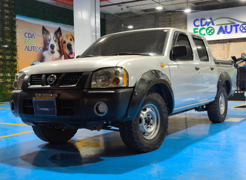 NISSAN NP 300 FRONTIER 2011 1 2.4L MT 2400CC 4X2 AA - imagen secundaria 1