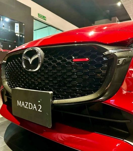 Mazda 2 Sedán Grand Touring Modelo 2026 y Modelo 2027 - imagen secundaria 1