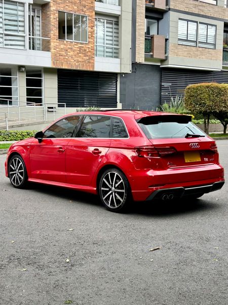 Audi A3 S-Line 2.0T PROGRESSIVE - imagen secundaria 2