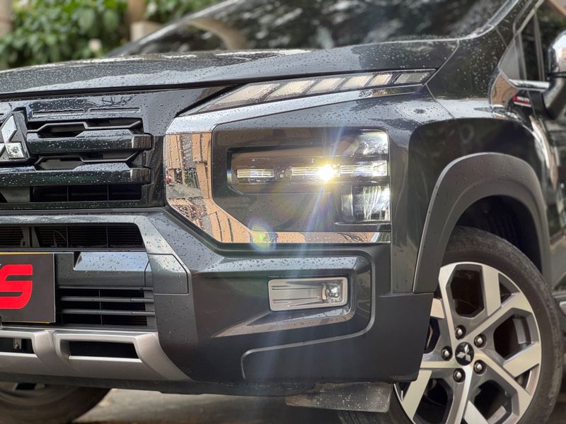 MITSUBISHI XPANDER CROSS 2WD 2024 - imagen secundaria 1