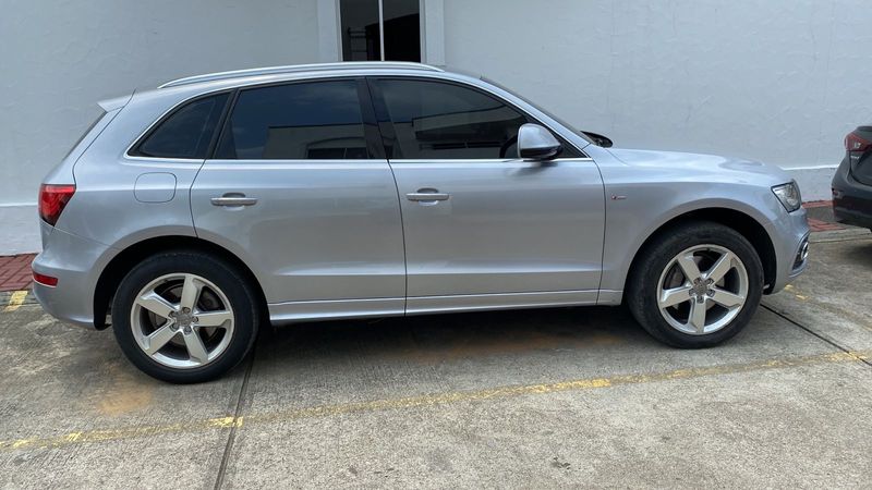 Audi Q5 Sline Quattro - imagen secundaria 1