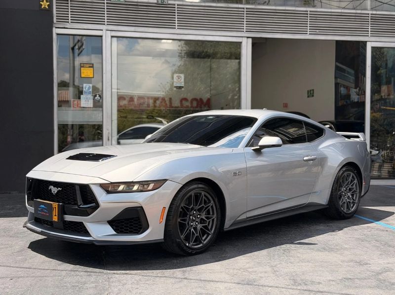 Ford Mustang GT 5.0 Gt Premium Fastback - imagen secundaria 2