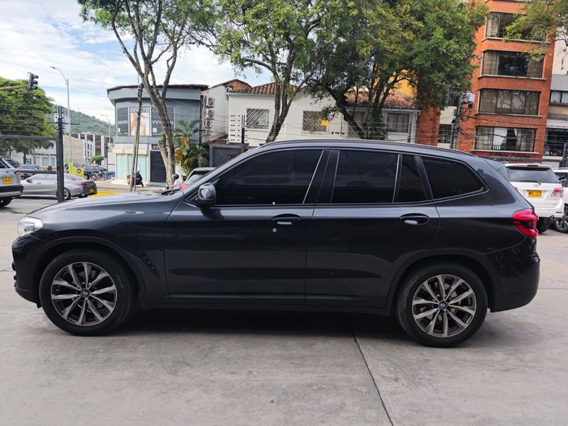 BMW X3 xDrive30i 2.0 TURBO 4X4 2019 - poco km - imagen secundaria 1
