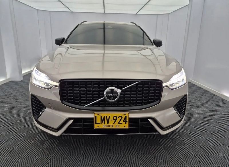 Volvo XC60 T8 Ultimate Recharge - imagen secundaria 2