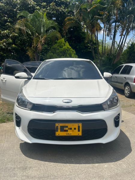 Kia río vibrant 2019 cc1.4 mecánico - imagen secundaria 1