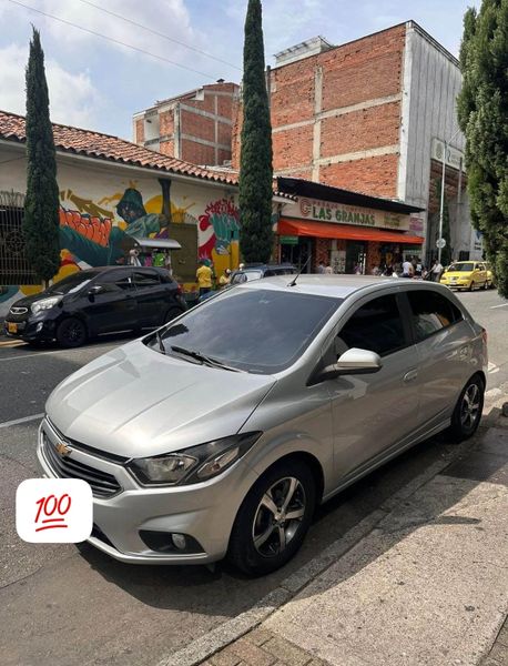 Chevrolet Onix LTZ 2018 - imagen 1