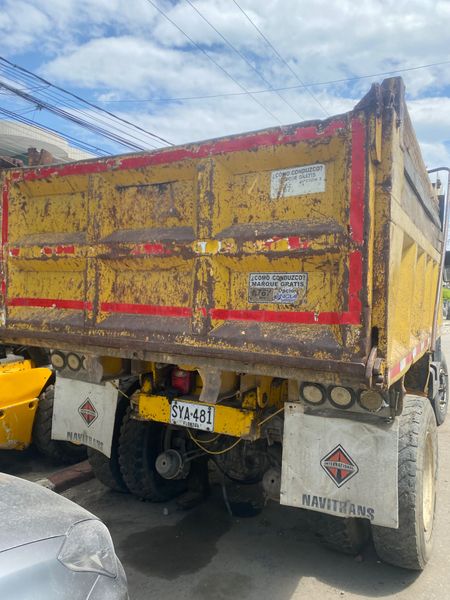 Volqueta Sencilla International - imagen secundaria 2