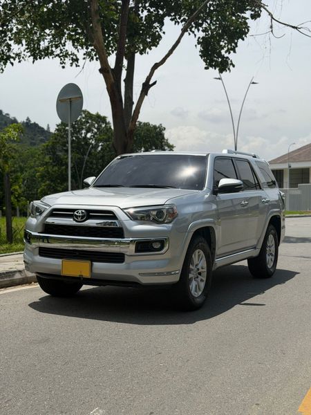 TOYOTA 4RUNNER LIMITED 2022 4.0 4x4 - imagen 1