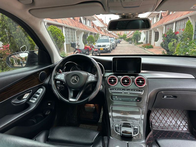 MERCEDES BENZ GLC250 4MATIC - imagen secundaria 1