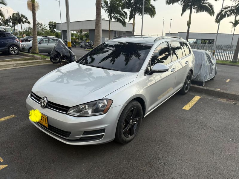 VW GOLF SPORTWAGEN 2.0 TDI CAJA DSG