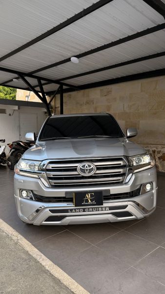 TOYOTA Sáhara LC200 2019 BLINDADA - imagen 1