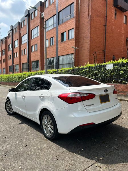 Kia Cerato pro AT 2016 - imagen secundaria 2