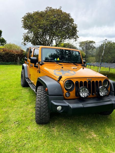 Jeep Wrangler Unlimited 2014 Kmts 89000 - imagen secundaria 2