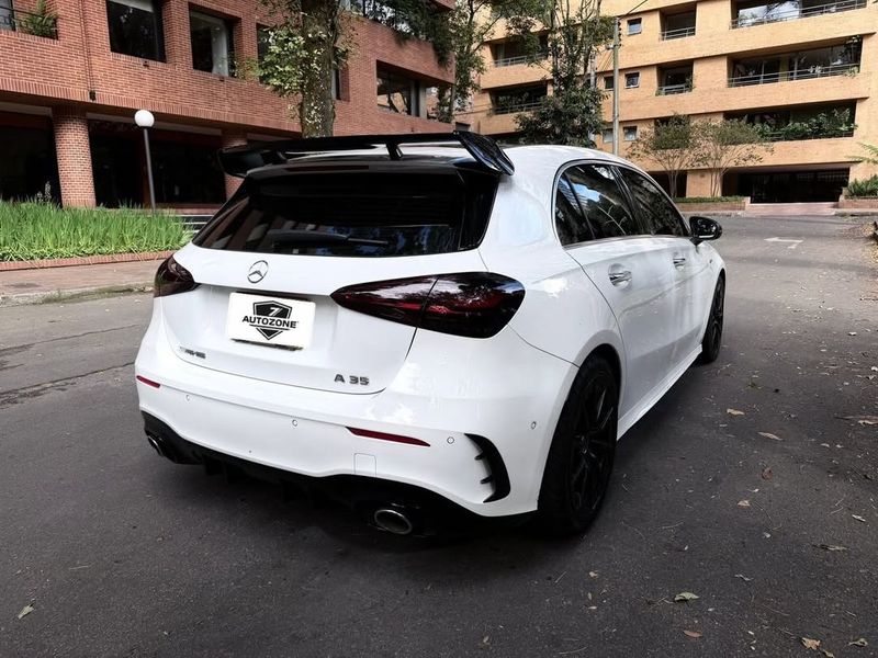Mercedes A35 AMG Híbrido 2023 - imagen secundaria 2