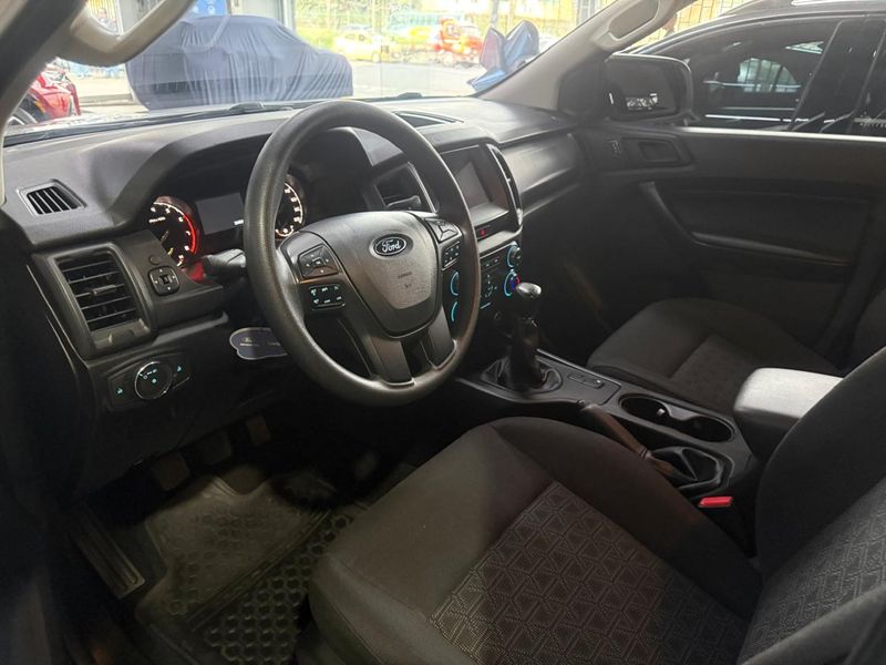 VENDO FORD RANGER XLS DOBLE CABINA - imagen secundaria 2