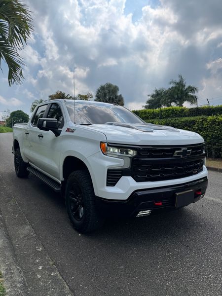 Chevrolet silverado - imagen secundaria 2