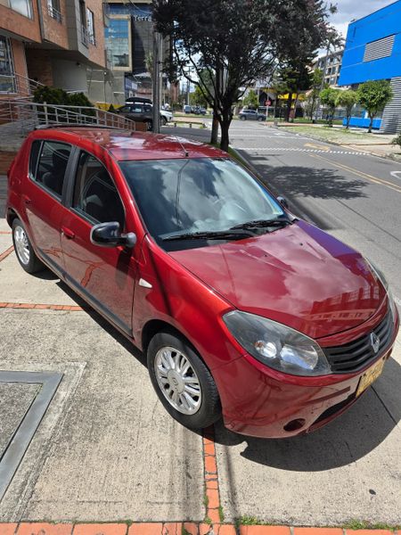 Renault Sandero GT Line 2012 - imagen 1
