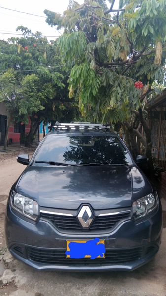SE VENDE RENAULT Sandero LIFE  EXPRESSION ABS MODELO 2018 - imagen secundaria 2