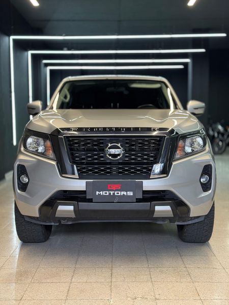 Nissan Frontier XE - imagen 1