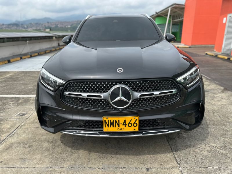 MERCEDES BENZ GLC 300 2024 - imagen secundaria 1