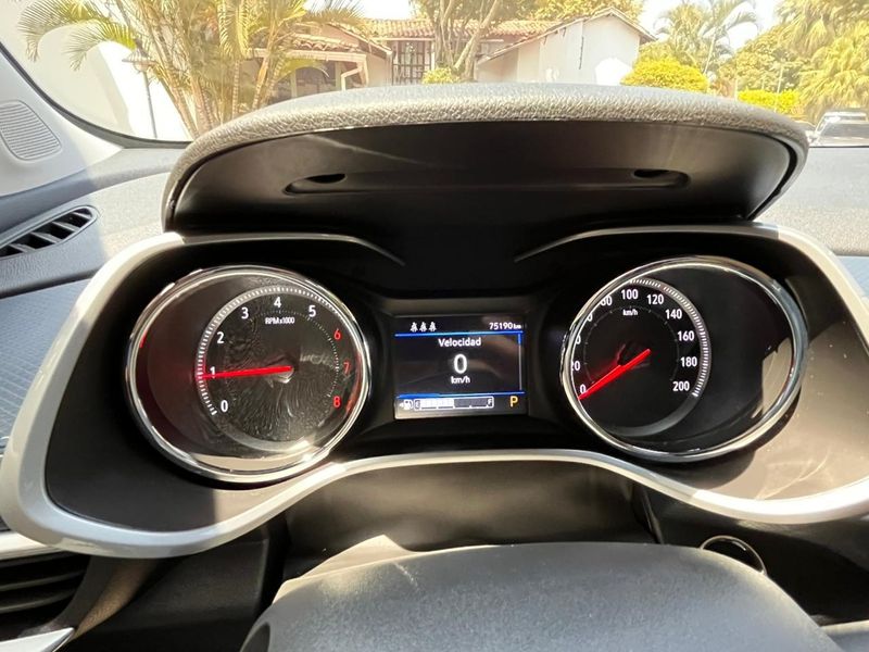 Chevrolet Tracker turbo premier AT 2021 - imagen secundaria 1