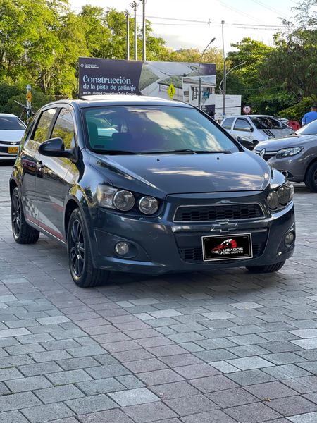 Chevrolet Sonic Lt 2015 - imagen secundaria 2