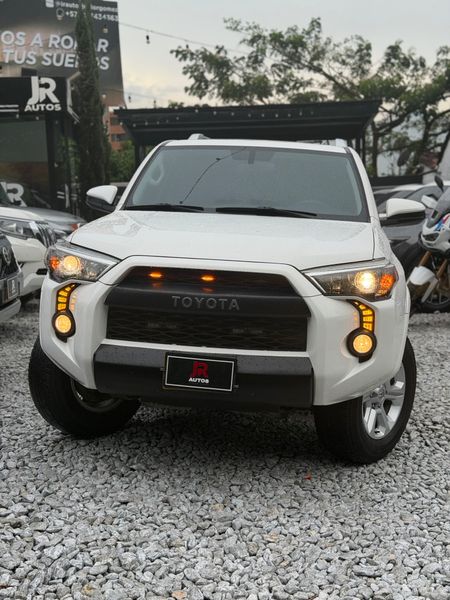TOYOTA 4RUNNER 2018 - imagen secundaria 1