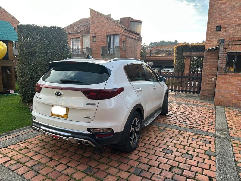 Kia sportage híbrida turbo diésel - imagen secundaria 1