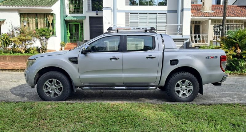 2012 FORD RANGER LIMITED 4X4 MECANICA DISEL info 3136614176 - imagen secundaria 1