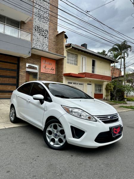 FORD FIESTA SPORTBACK - imagen secundaria 2