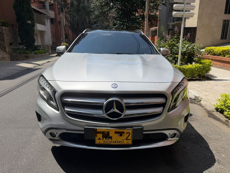 Mercedes benz GLA200 - 2016 - imagen secundaria 1