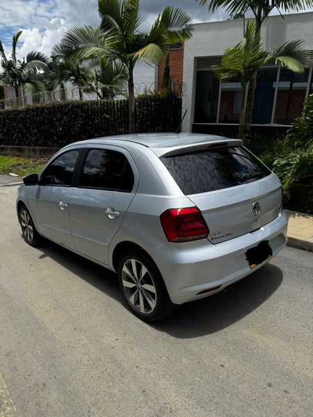 Volkswagen Gol Highline 2018 - imagen secundaria