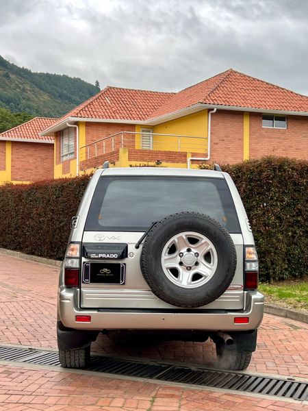 Toyota prado vx 2006 blindada - imagen secundaria 2