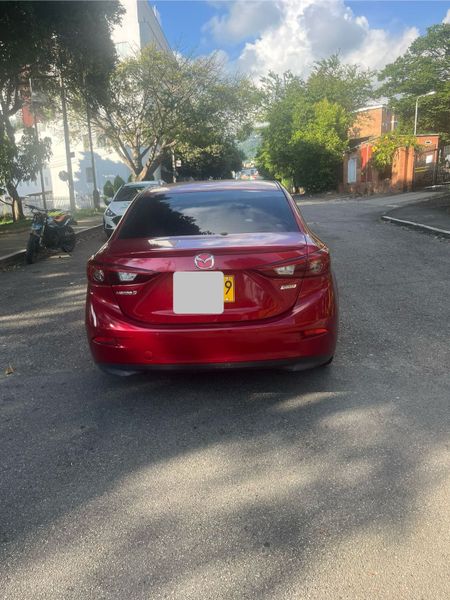 Mazda 3 2.0 Touring AT - imagen secundaria 2