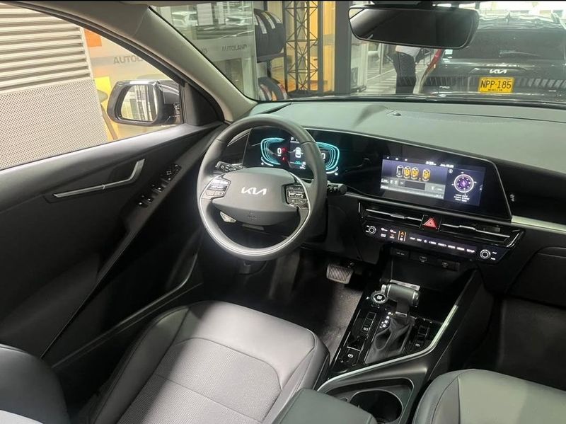 Kia Niro Vibrant 2026 - imagen secundaria 1