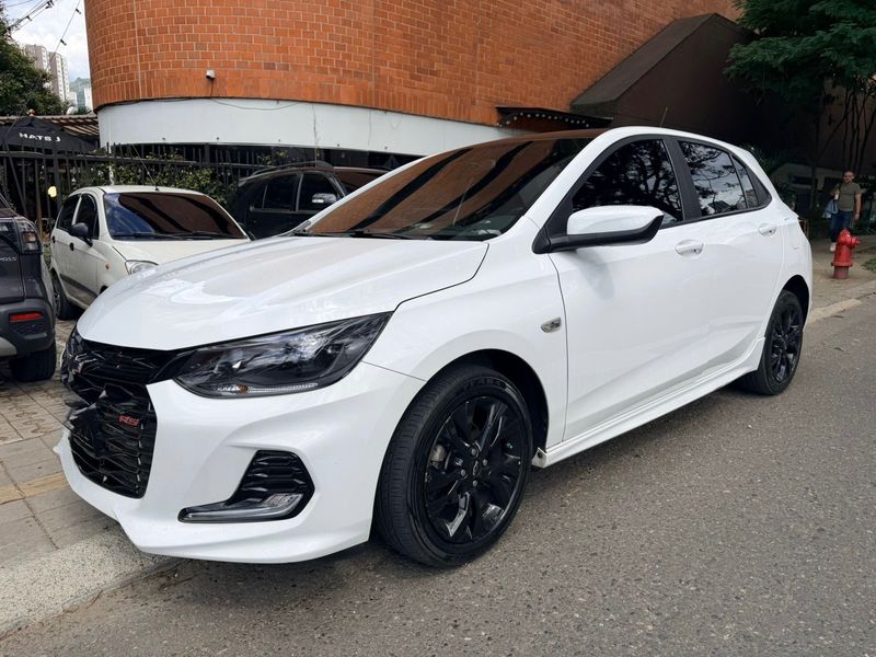 Chevrolet Onix Rs MT 2021 - imagen secundaria 1