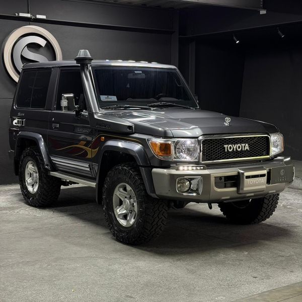 Toyota Land Cruiser 70 2019 Blindaje 2 Plus - imagen secundaria 2