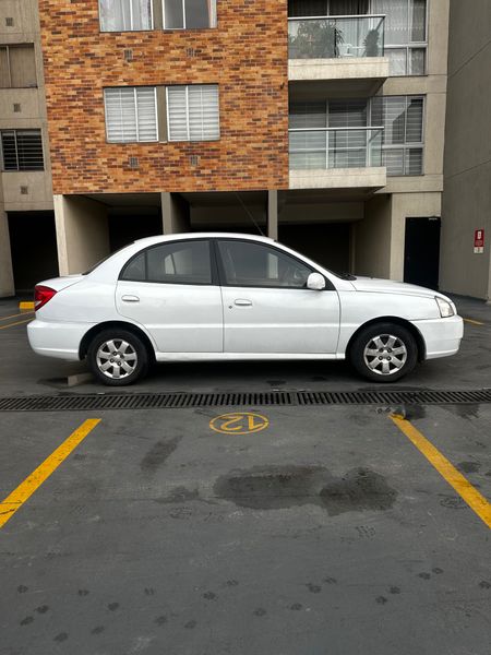 Kia Río stylus ls 2015 - imagen secundaria 2