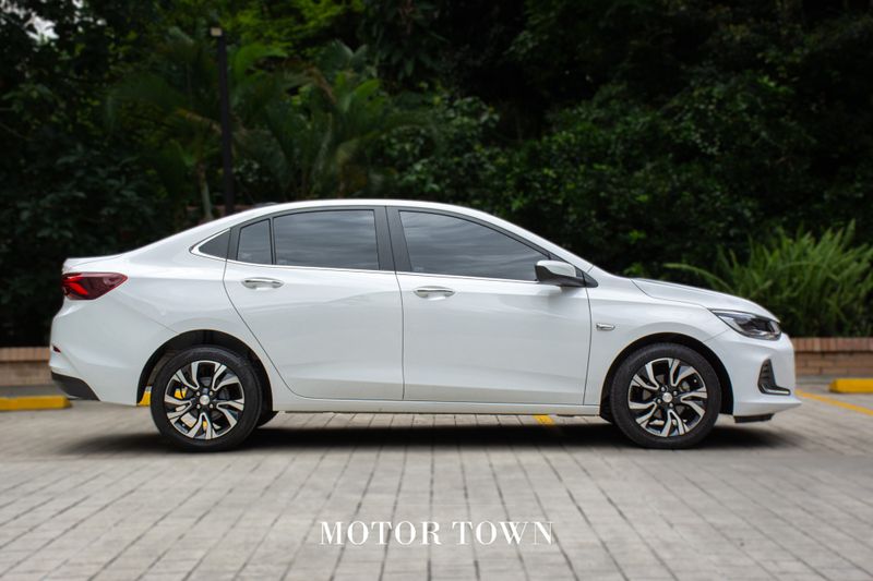CHEVROLET ONIX PREMIER 2023 - imagen secundaria 1