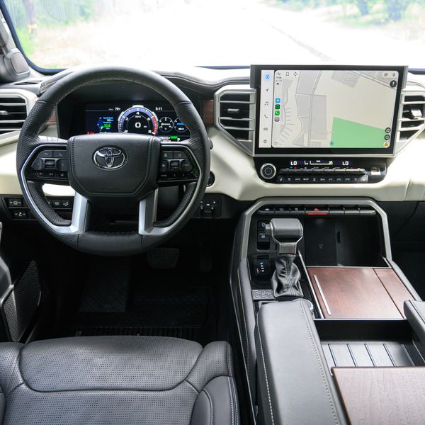 TOYOTA SEQUOIA CAPSTON HIBRIDA B2 - imagen secundaria 2