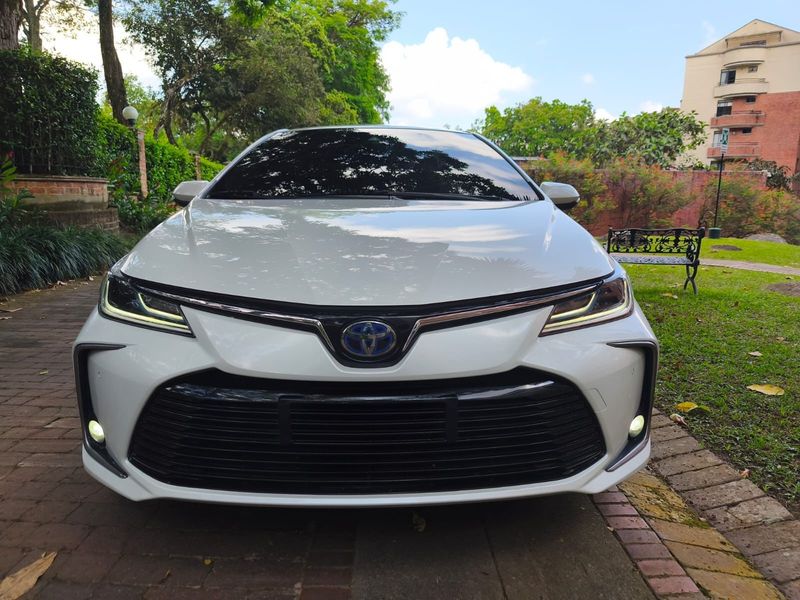 Toyota Corolla Híbrido 2023 - imagen secundaria 2