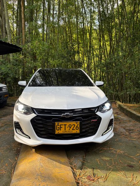 Chevrolet Ónix RS - imagen 1