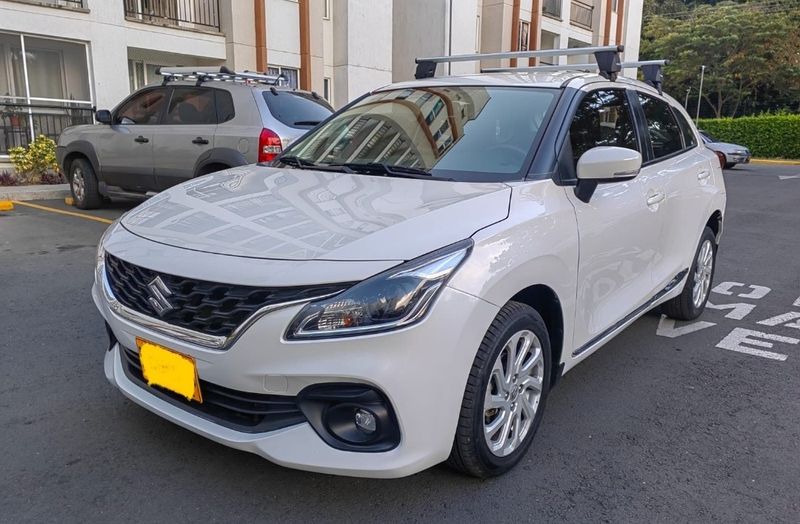 Suzuki Baleno 2024 automático - imagen secundaria 1