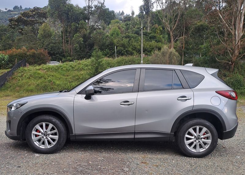 Mazda cx 5 2.0 4x2 - imagen secundaria 1