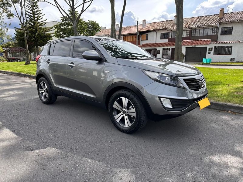 Kia Sportage Revolution 2011 - imagen secundaria 2