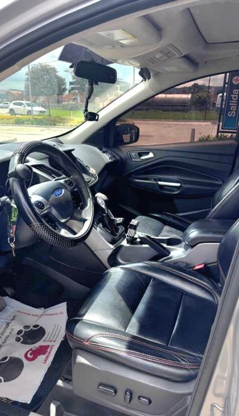 Ford Escape SE 2014 4x4 - imagen secundaria 2