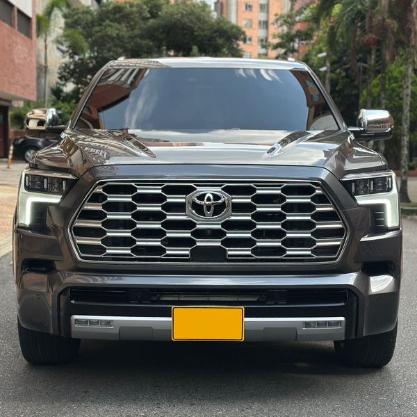 Toyota sequoia capstone 2025 - imagen 1