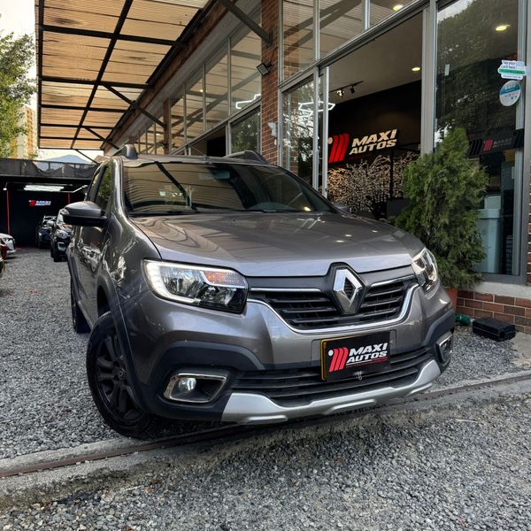 Renault Sandero Stepway ZEN 1.600 cc Mecánico - imagen secundaria 2