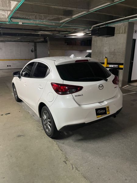 Mazda 2 Touring - imagen secundaria 1